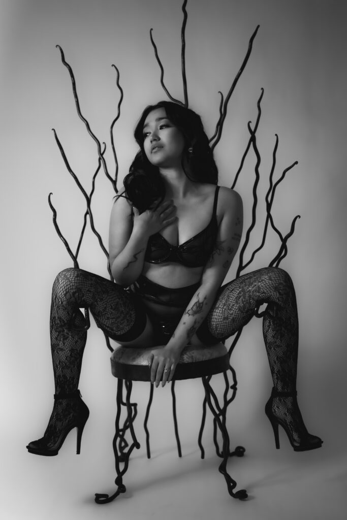 Boudoir photo shoot Des Moines Iowa