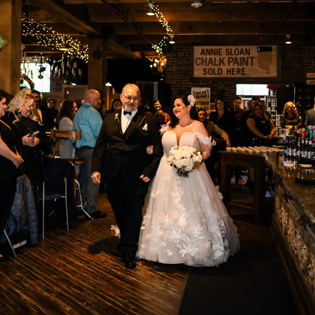 WEST END ARCHITECTURAL SALVAGE Des Moines Iowa Wedding Venue Wedding Photographer