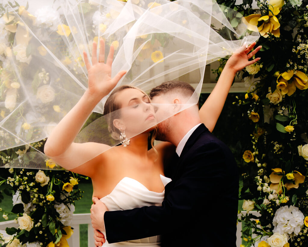 Chateau at White Oak Wedding venue Des Moines Iowa wedding photographer