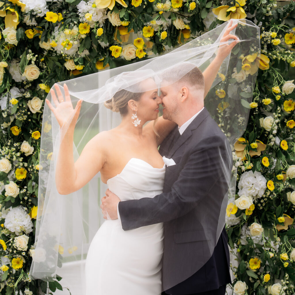 Chateau at White Oak Wedding venue Des Moines Iowa wedding photographer