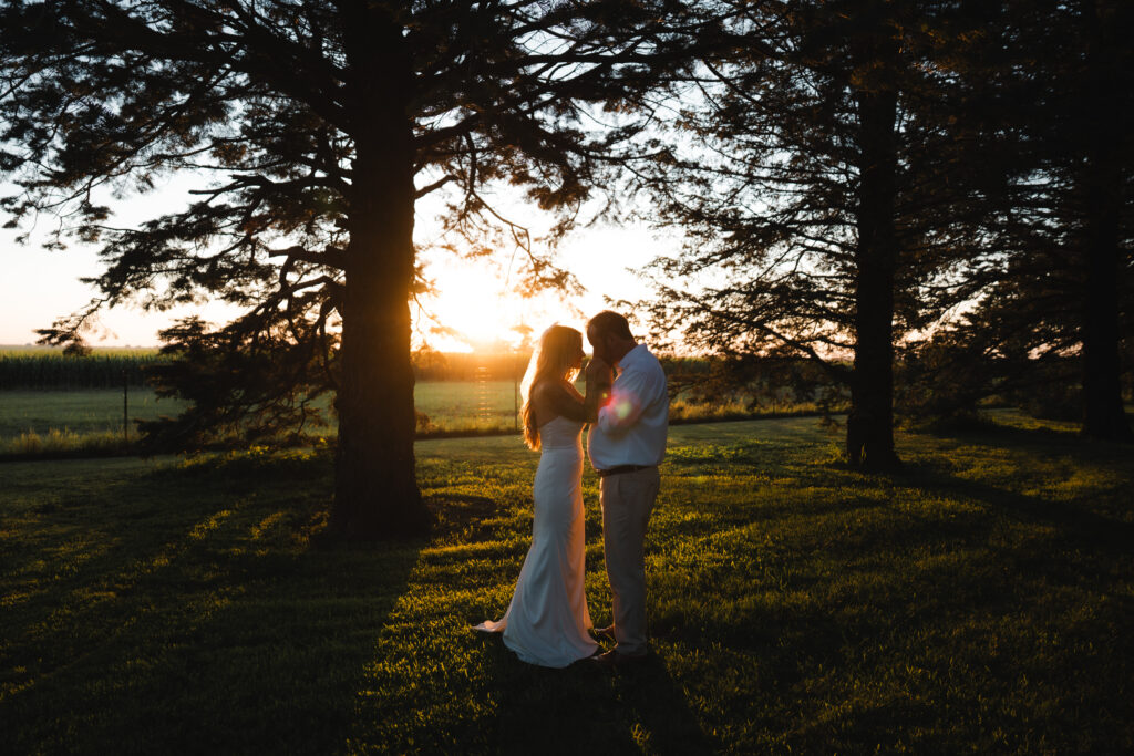 Conrad Mansion Wedding Venue Des Moines Iowa Wedding Photographer