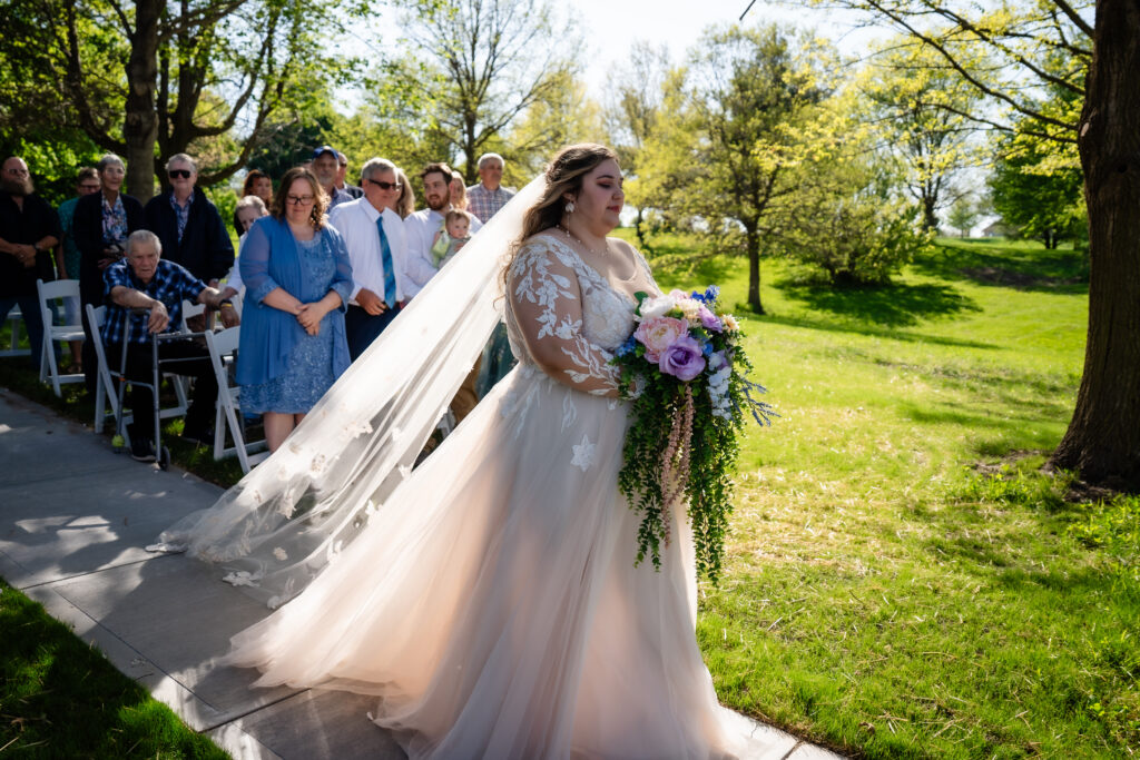 Sugar Grove wedding venue Newton Iowa 