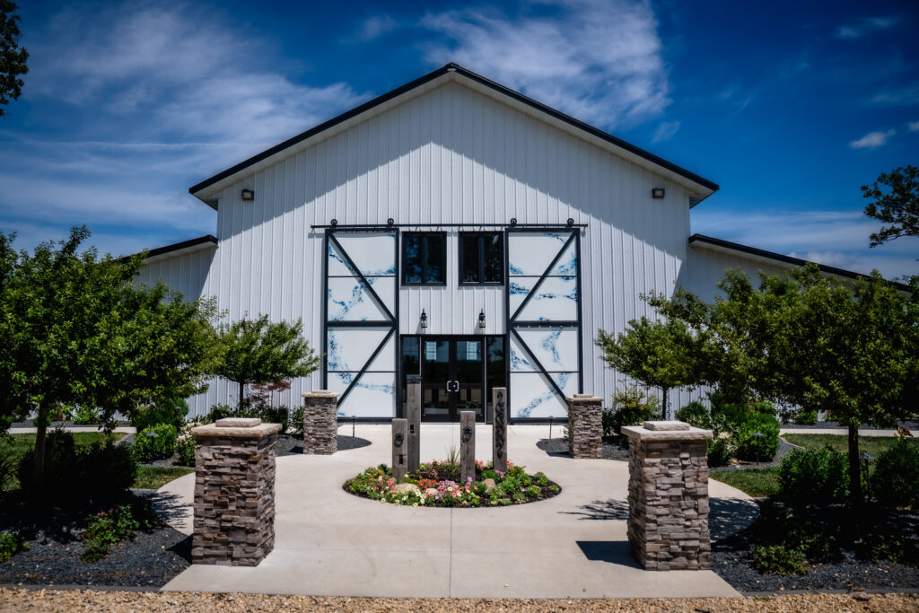 Bluebird Hill Iowa wedding venue summer wedding
