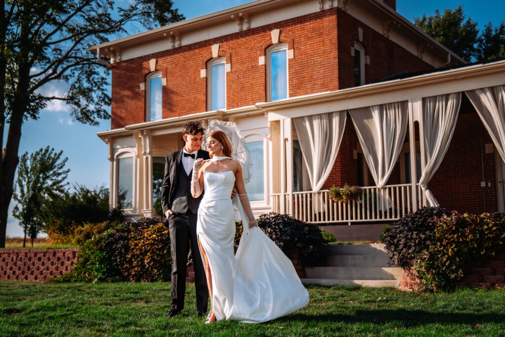 Couples photos at 1868 Farmhouse Iowa wedding venue