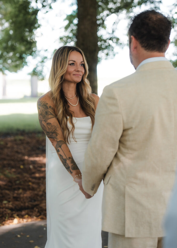 the Conrad Mansion Iowa outdoor ceremony